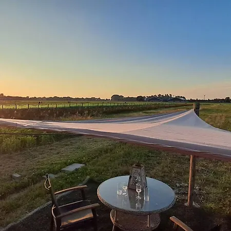 Yurt-tent Met Uitzicht Luxury tent Hensbroek